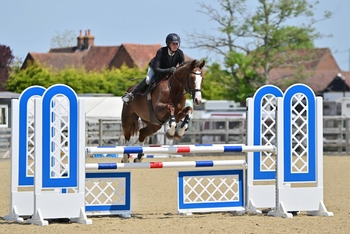 Emma-Jo Slater speeds to victory in the Nupafeed Supplements Senior Discovery Second Round at Parwood Equestrian Centre